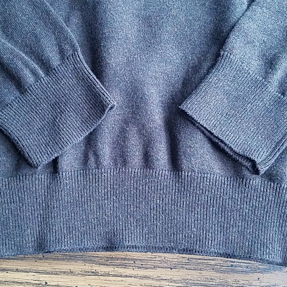 Y2K Old Navy V-Neck Sweater - Picture 7 of 7
